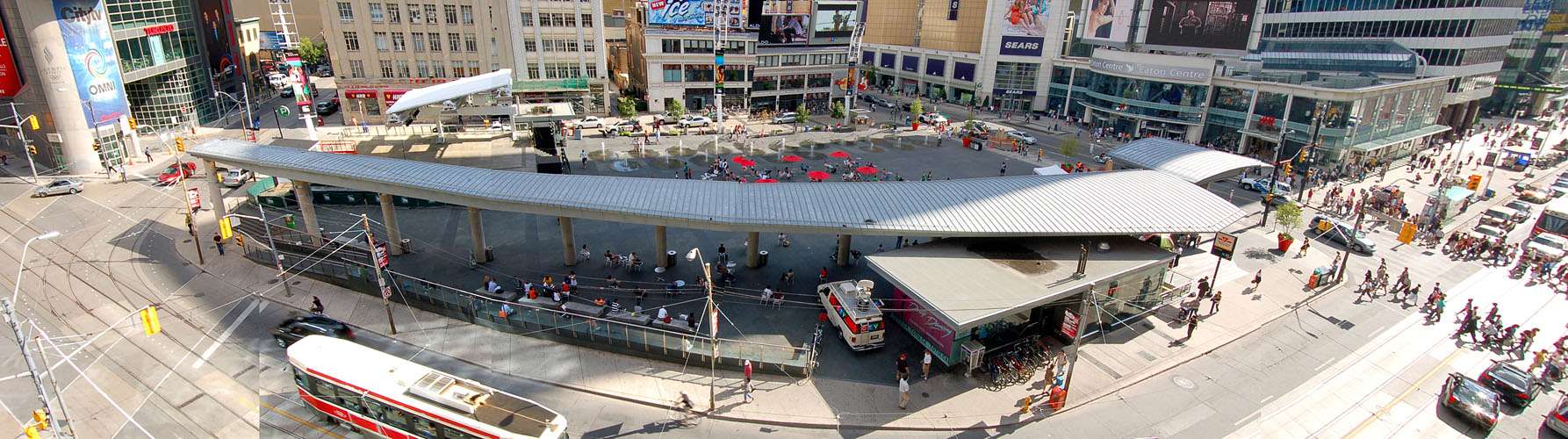 Yonge-Dundas Square